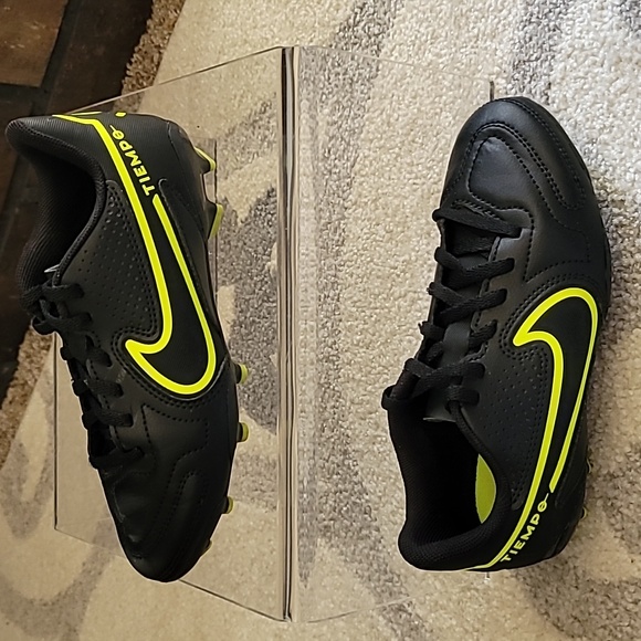 Nike Shoes Nike Jr Tiempo Legend9 Club Size Y Soccer Black And Neon